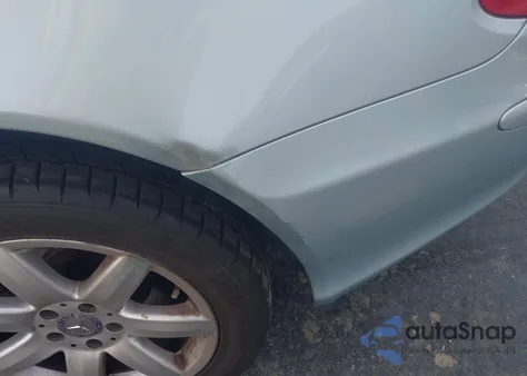 2003 Mercedes-Benz Sl 500 z USA, uszkodzony, nr VIN WDBSK75F83F028153